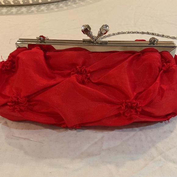 Red clutch purse - Picture 1 of 5